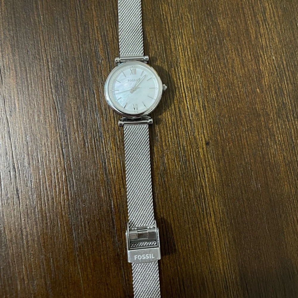 Fossil silver watch, mesh adjustable band